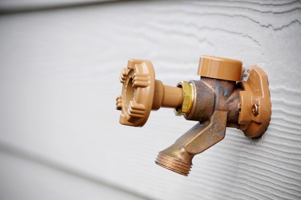 Cost of Water Spigot Repair in Jefferson City